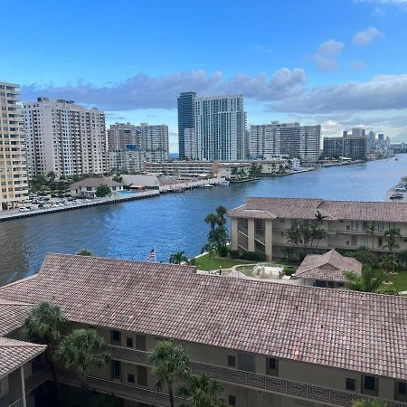 Amazing Studio Apmt 2 Full Beds Amazing View 28B Plaja Hallandale Exterior foto